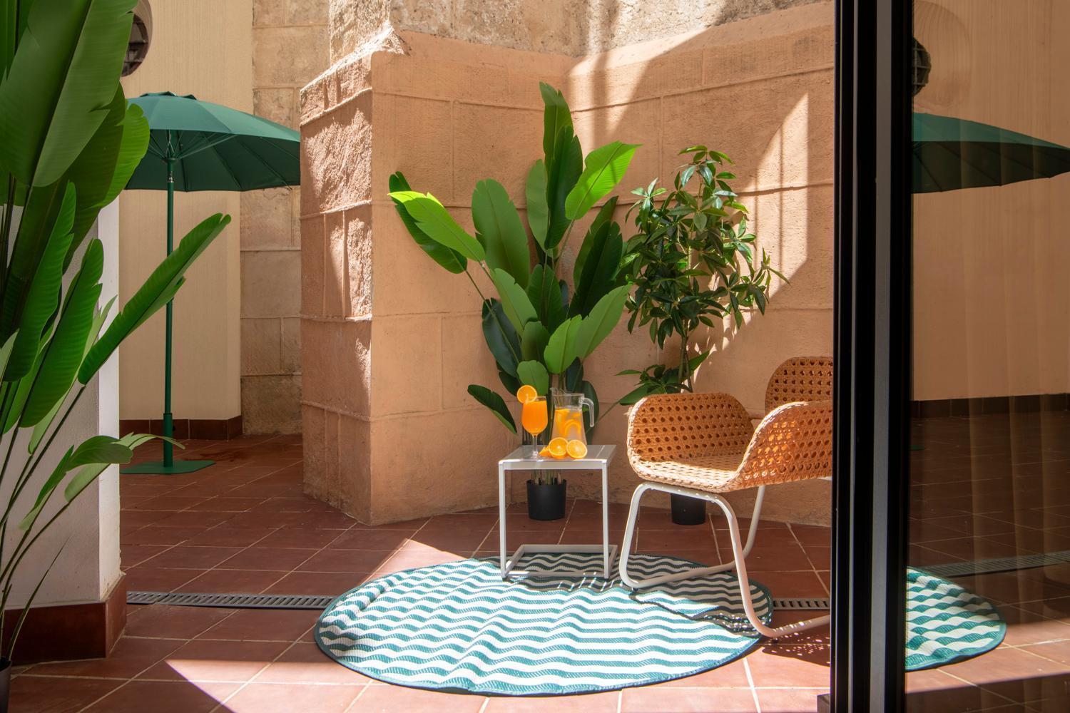 Patio De La Magdalena By Alohamundi, Seville